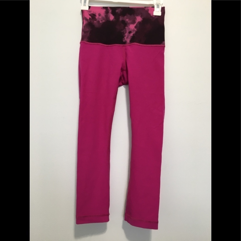 4. Lululemon Wunder Under Raspberry/Blooming Pixie - Picture 3 of 8
